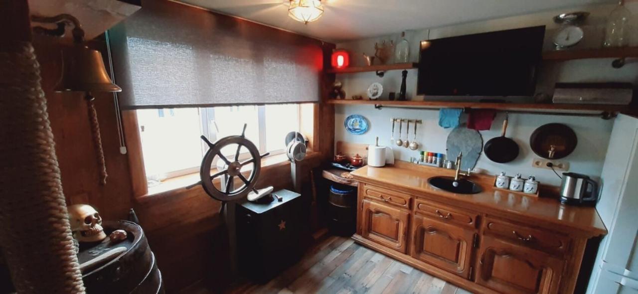 Yacht Club Apartman Liepāja Kültér fotó